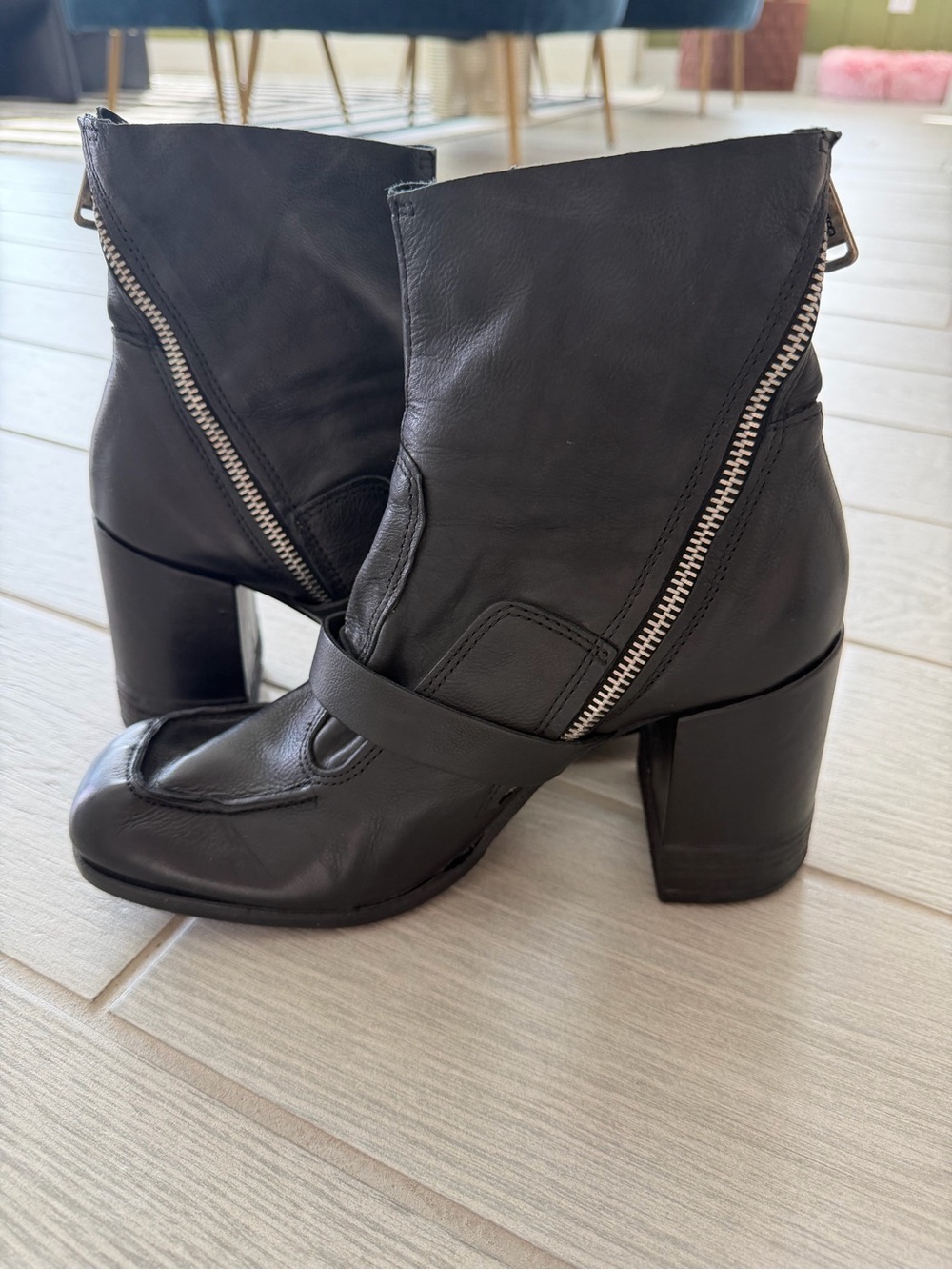 AS98 Square Toe Zip Up Boots Black Size 39 VGUC